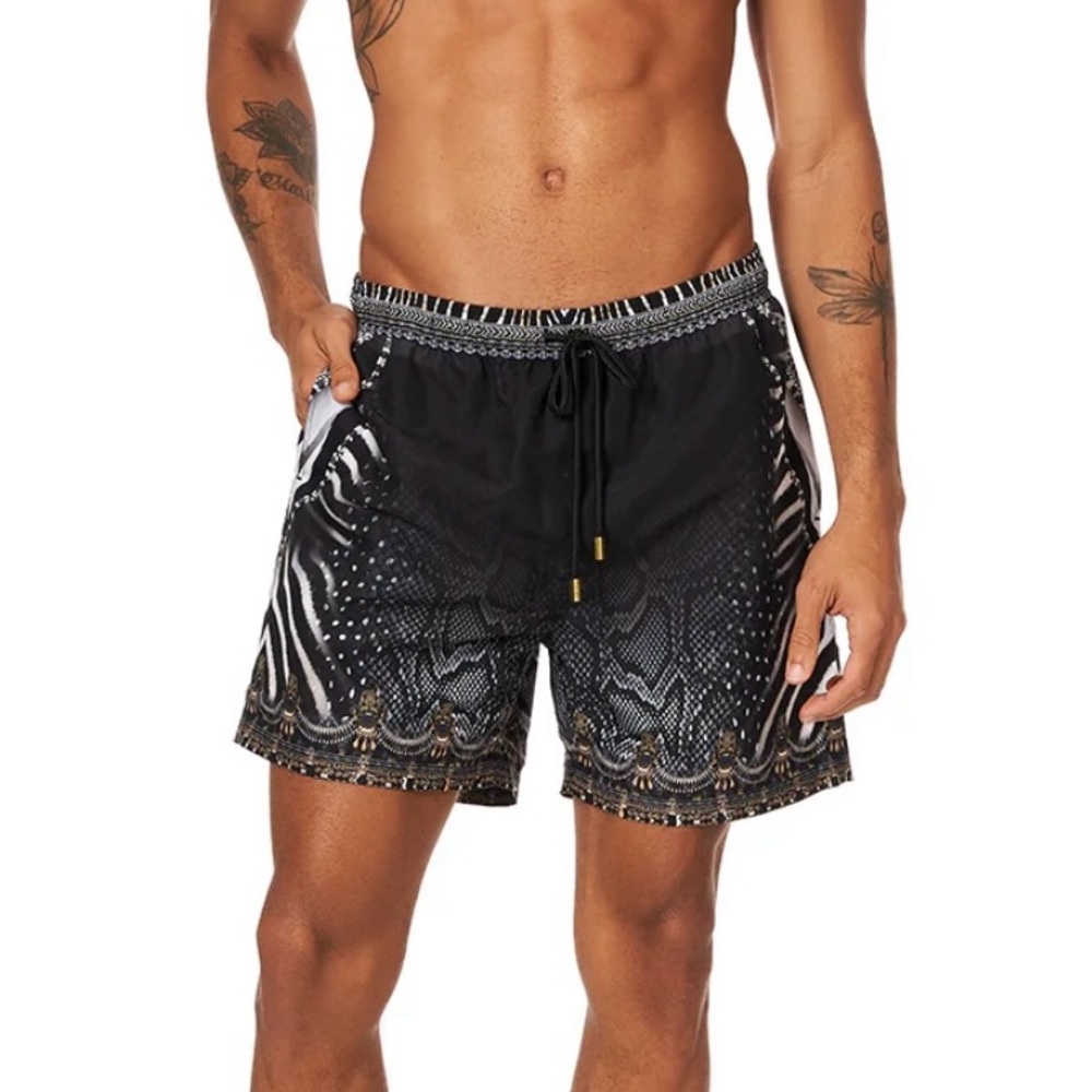 NWT. Camilla Elastic Waist Boardshort Quechua King. Sz small.